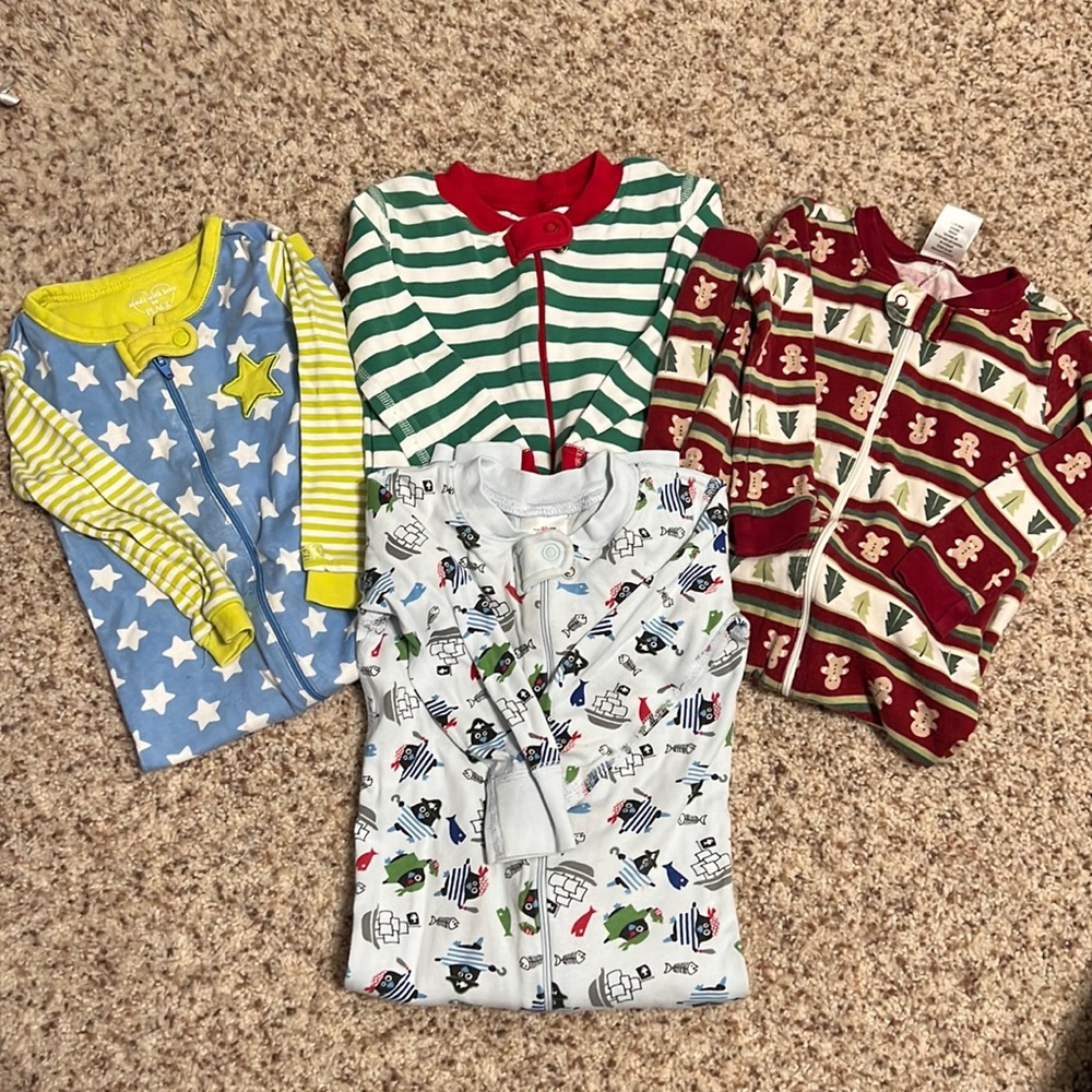 Set of long sleeve pajamas, size 18-24 mo.